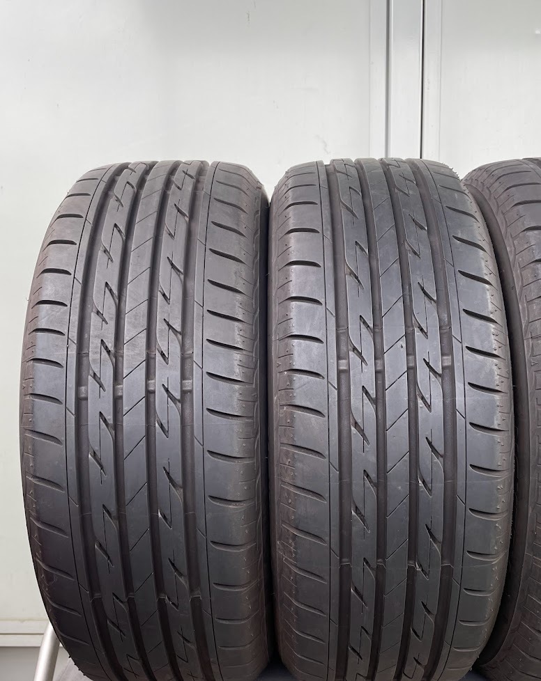 23083003 中古タイヤ BRIDGESTONE NEXTRY 195/55R15 85V 21年製 4本
