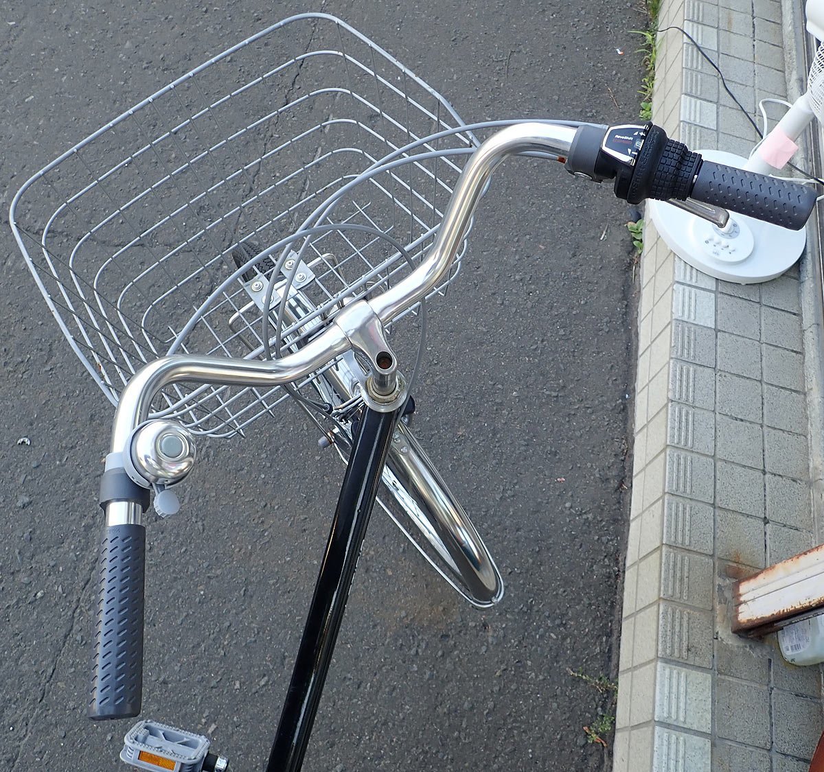 札幌 ママチャリ 27インチ 6段切り替え 後ろ27キロ積める 自転車 中古