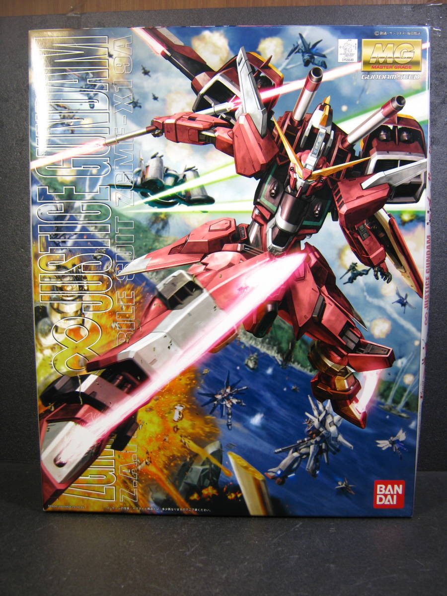 インフィニットジャスティスガンダム MG 1⁄100 バンダイ 1／100 素組み