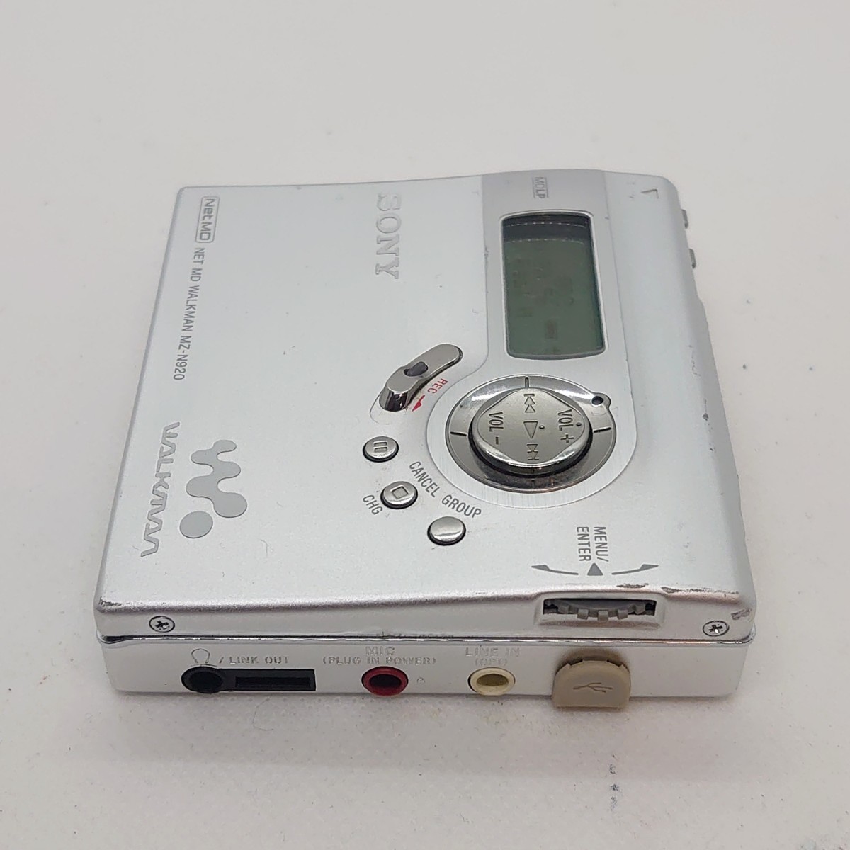 YA-014-2【外観概ね◯ 動作◯】 SONY MZ-N920 Portable MD Player