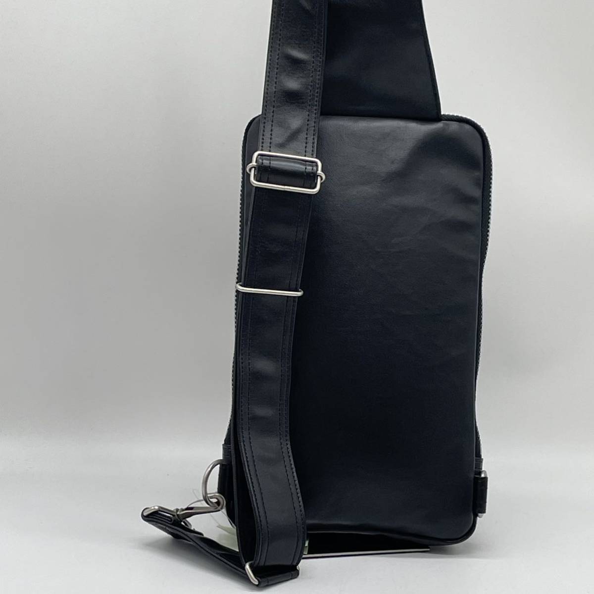 ポーター フリースタイル スリングショルダーバッグ PORTER ボディ 