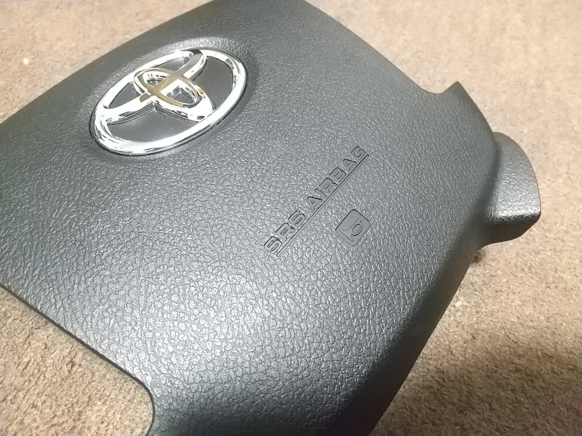 200系ハイエース エアバッグ ホーンカバー 社外品カバー+純正エア