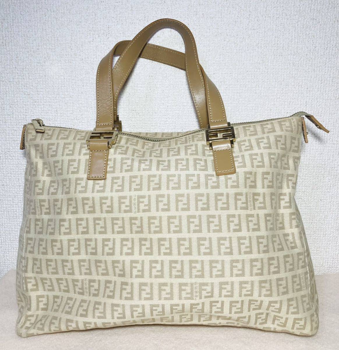 フェンディ ズッキーノ FENDI バッグ トート レザー KGNY3227 FENDI