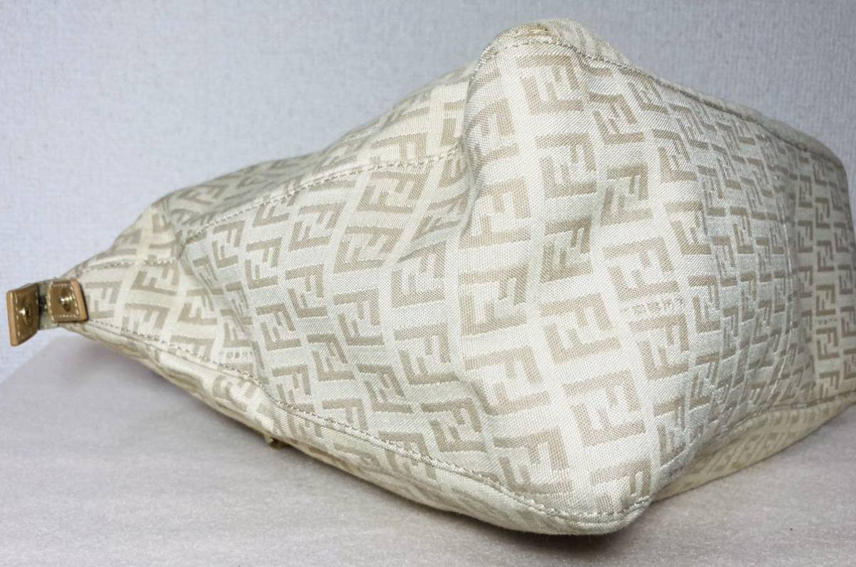 KGNY3227 FENDI フェンディ ズッキーノ柄 トートバッグ ハンドバッグ