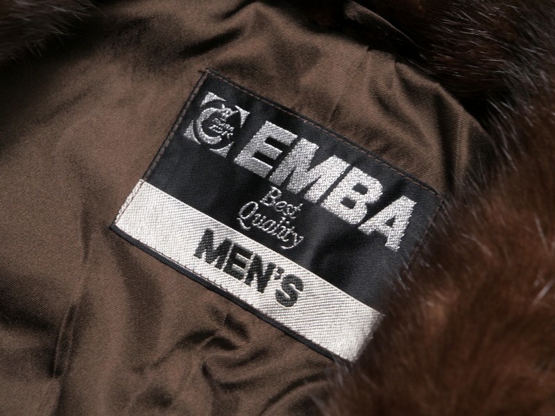 エンバ EMBA シェアードミンク ベスト ブラック ブラウン MF4787◇エンバ EMBA MEN'S マホガニーミンク MINK 高級本毛皮 ジップ