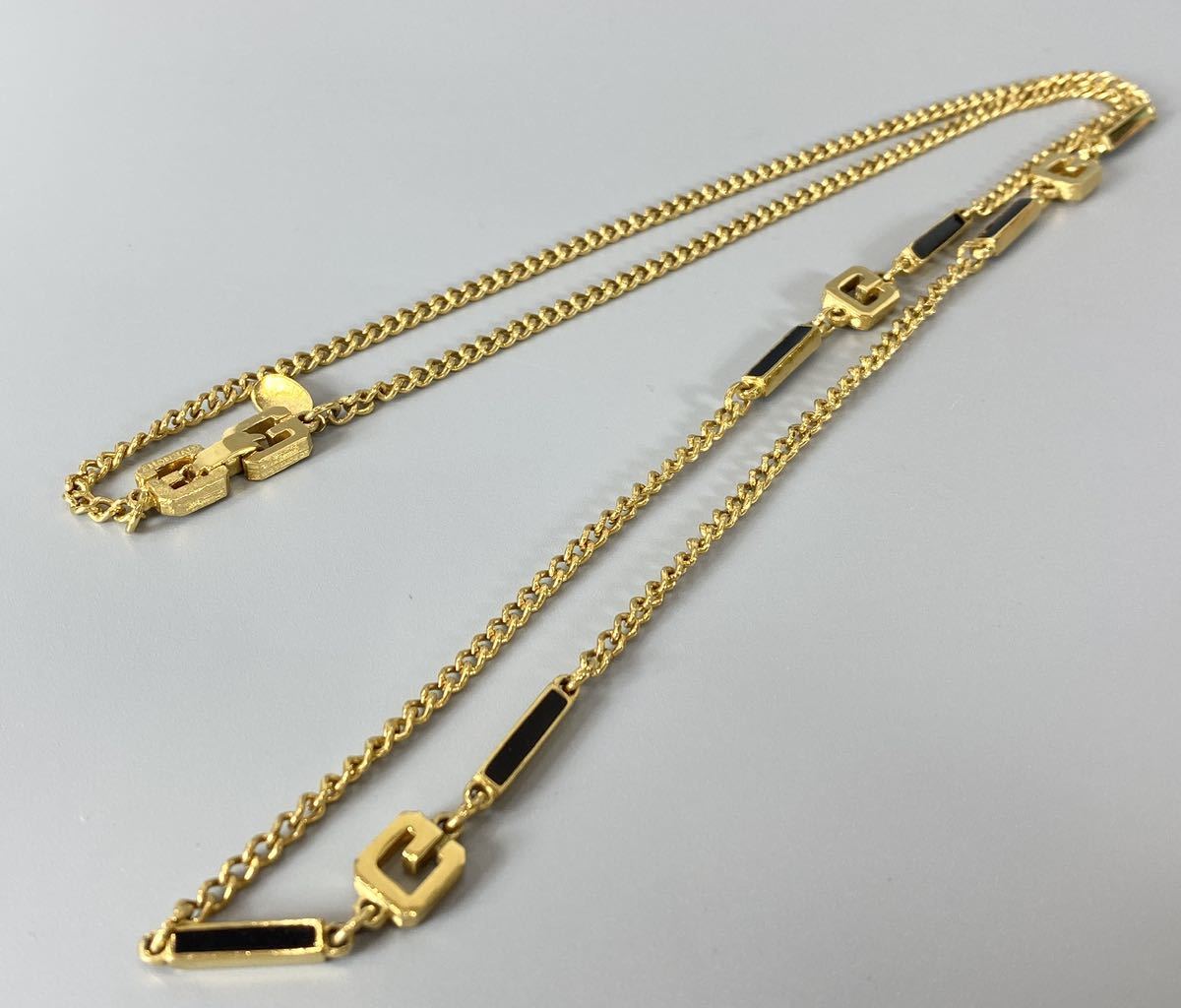 ジバンシー ロングネックレス Gロゴ ゴールド ヴィンテージ Gロゴ 