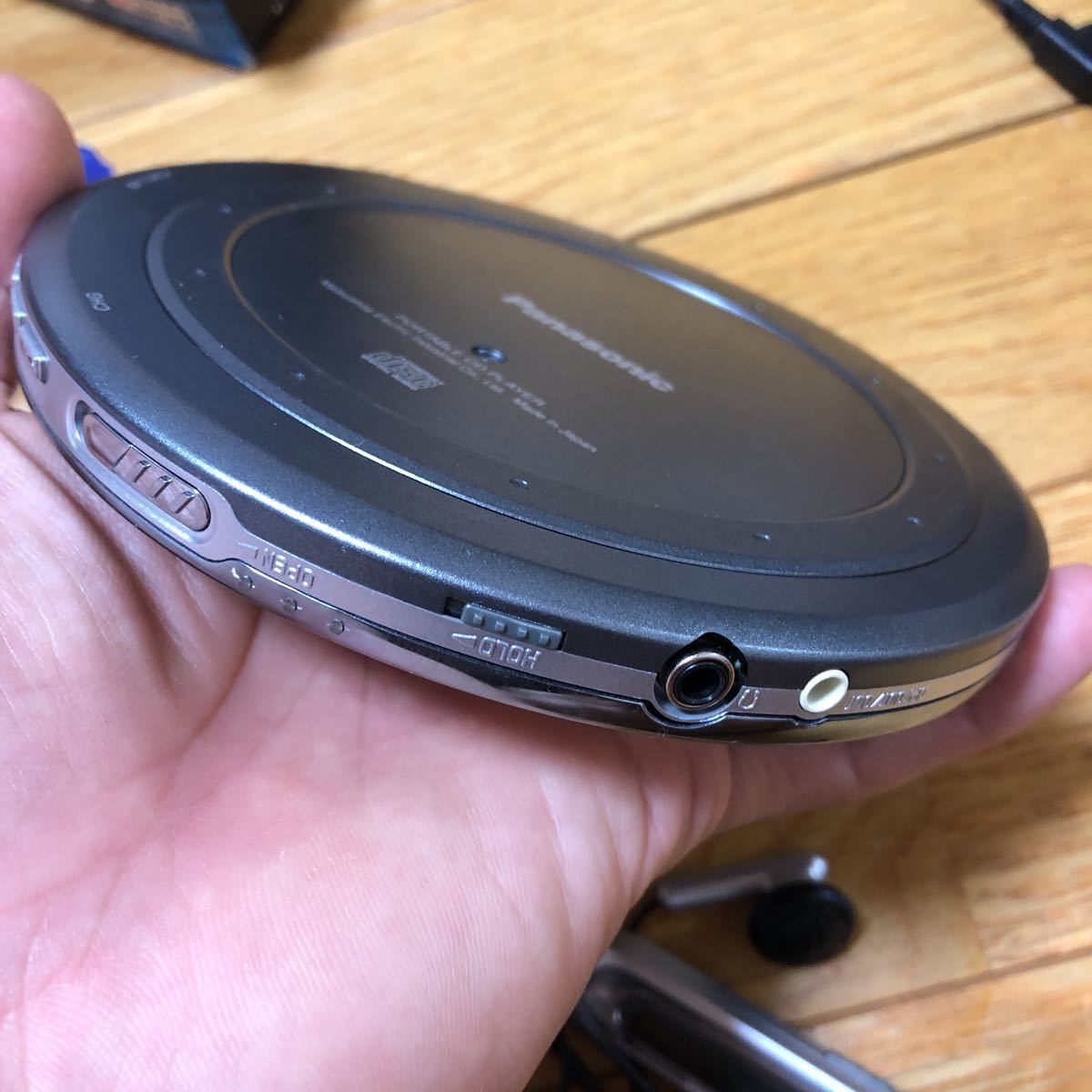 Panasonic ポータブルCDプレイヤー SL−CT810 動作品 公式通販