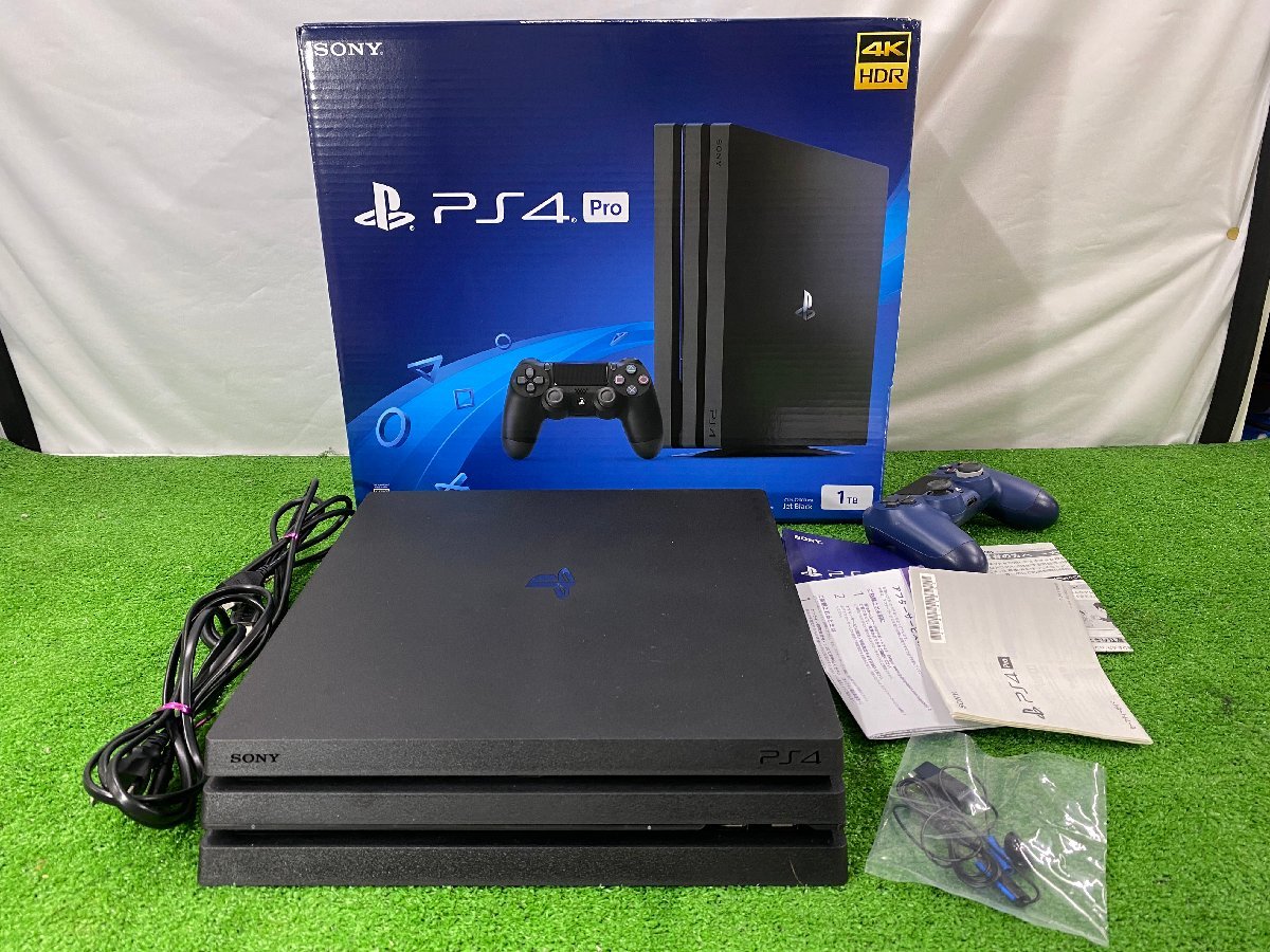 ■草加店【中古品】S8-32 プレイステーション4 PS4 PRO ブラック 黒 CUH-7200B BO1 1TB 箱あり 通電動作確認・初期化済