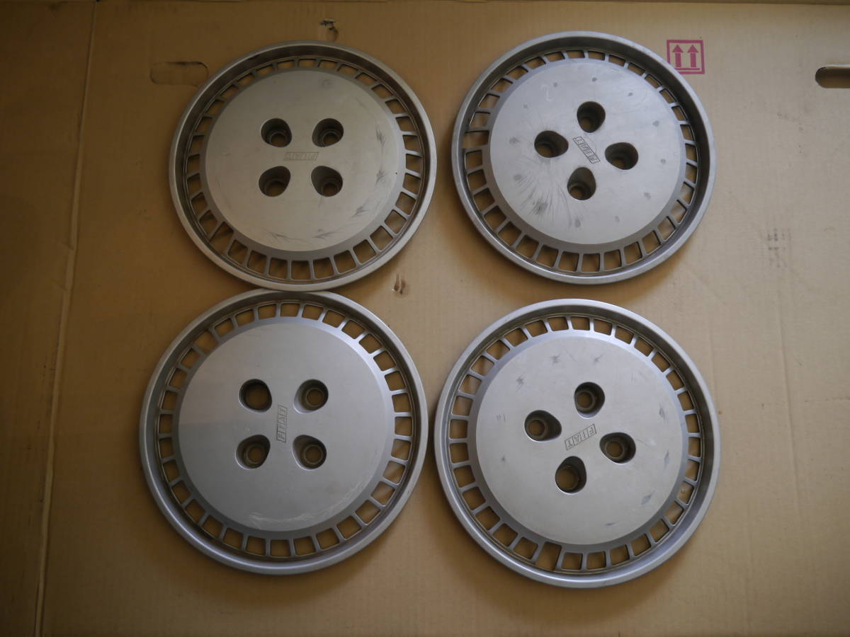 フィアット パンダ（１４１）純正ホイールカバー４枚　ＦＩＡＴ ＰＡＮＤＡ （１４１）