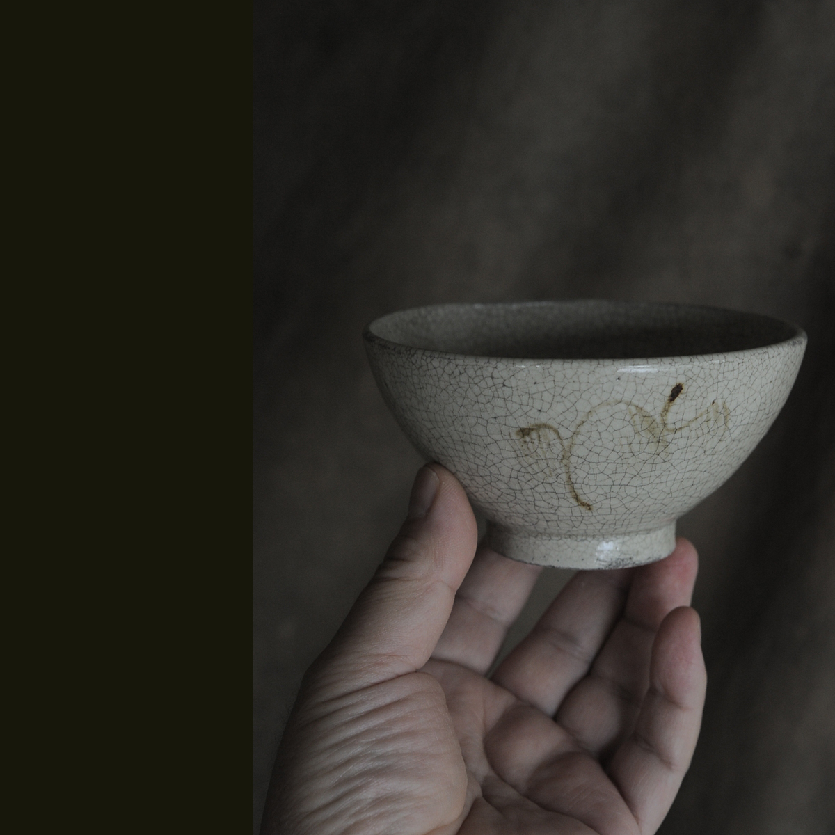 美濃 灰釉 小皿 No.3 江戸後期頃 古美術 古道具 アンティーク 美濃 灰釉 小皿 No.3 江戸後期頃 古美術 古道具 アンティーク 美濃 灰