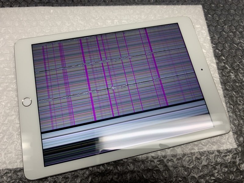 DS663 SIMフリー iPad 第6世代 Wi-Fi+Cellular A1954 シルバー 32GB