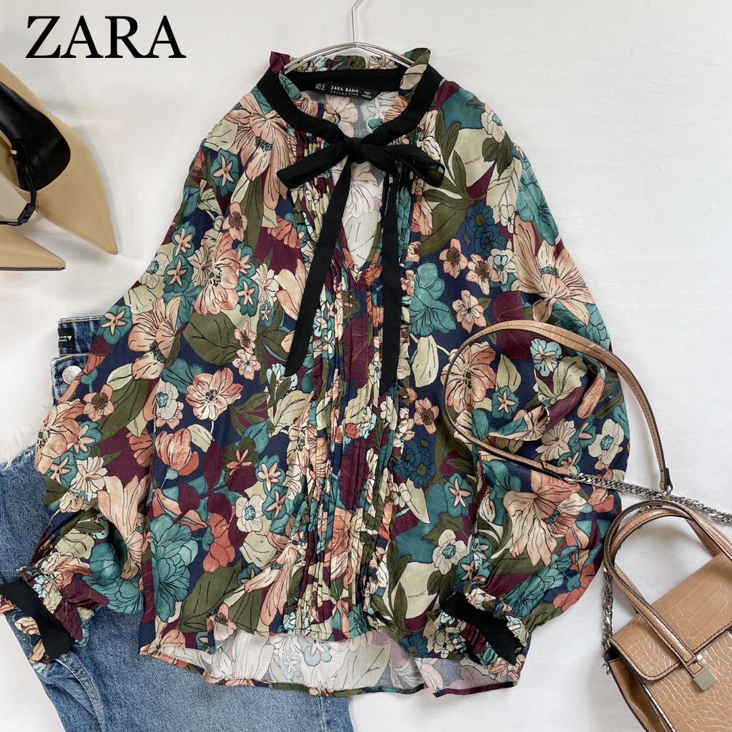ZARA 秋冬大人素敵スタイル　オリエンタルフラワー花柄　ボウタイリボン付き　フリル　プルオーバートップス　サイズM ザラ♪
