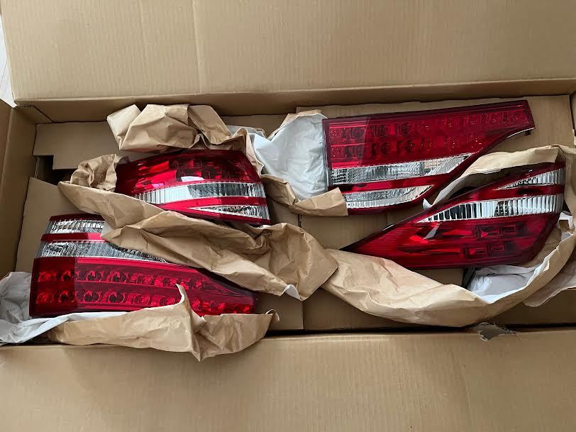 ■送料無料 エスティマacr50テールランプ■_1