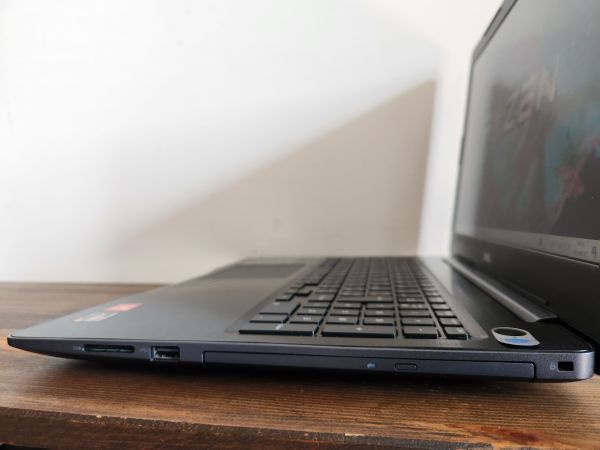 Ryzen 7搭載最上位プラチナSSDモデル 】DELL Inspiron 15 5000☆超美品