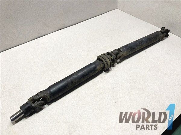 お買い得，限定SALE DR30 スカイライン 後期 ターボRS 純正 プロペラシャフト マニュアルミッション 4ドア 駆動系 FJ20ET R30 鉄仮面 日産 SKYLINE 旧車(プロペラシャフト)｜売買されたオークション情報、yahooの商品情 プロペラシャフト