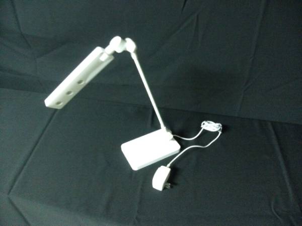 無印良品　LEDデスクライト　LE-R2001型　＃4272_2