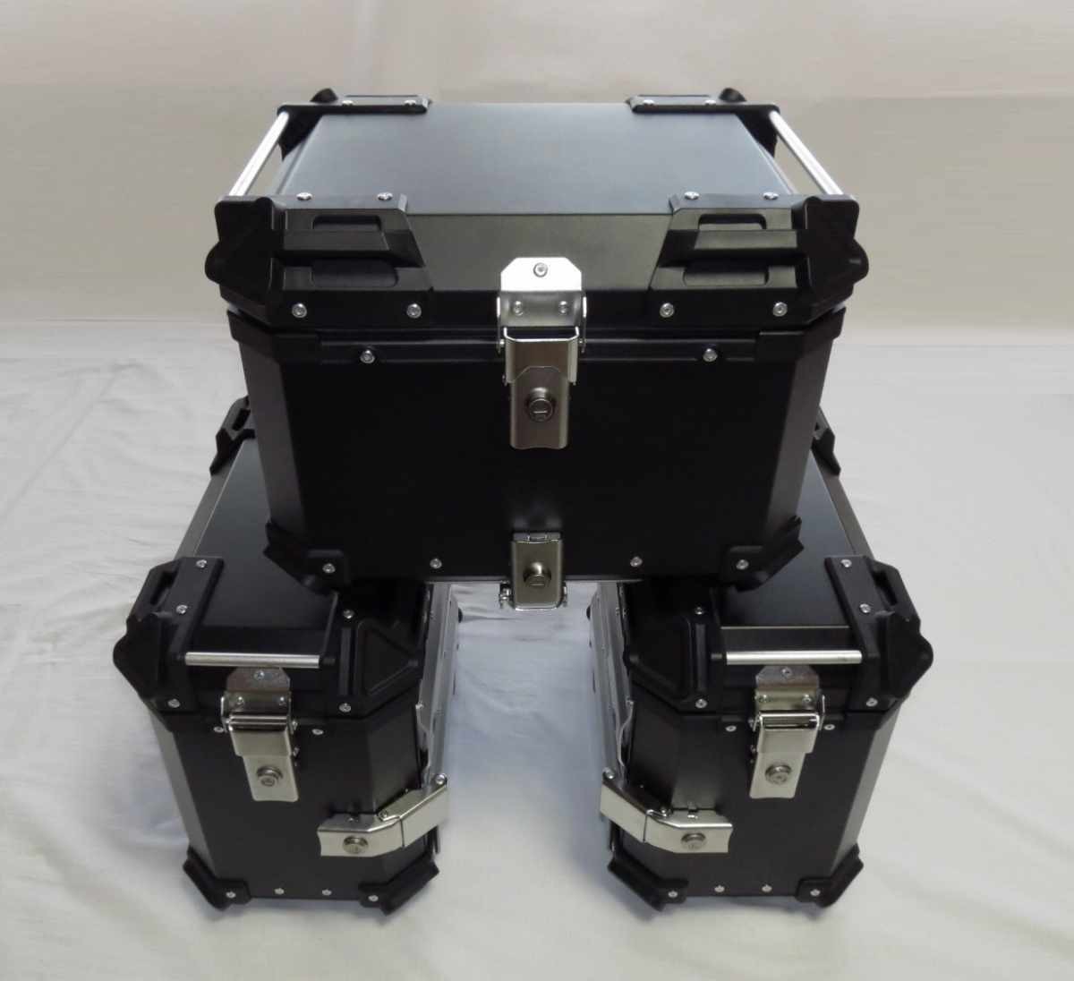 【正規品，得価】 honda 400X cb500x 2019- リアキャリア＆box&サイドキャリア&45Lbox 6点セット car-400x-3(パニアケース)｜売買されたオークション情報、yahooの商品情報をアーカイブ公開 - オークファン パニアケース