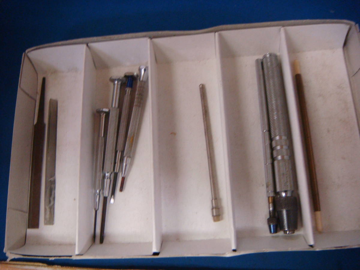◆◇487Z【工具】時計修理用　ドライバー・アルカンサス砥石白・四つ割り・剣入れ工具・上質砥石◇◆