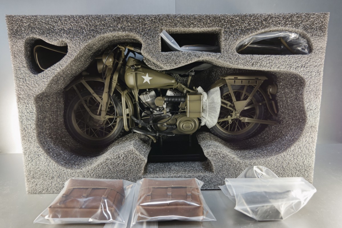 難 1/6 WW2 U.S. Army Military Motorcycle ZYTOYS 1942 WLA ハーレー