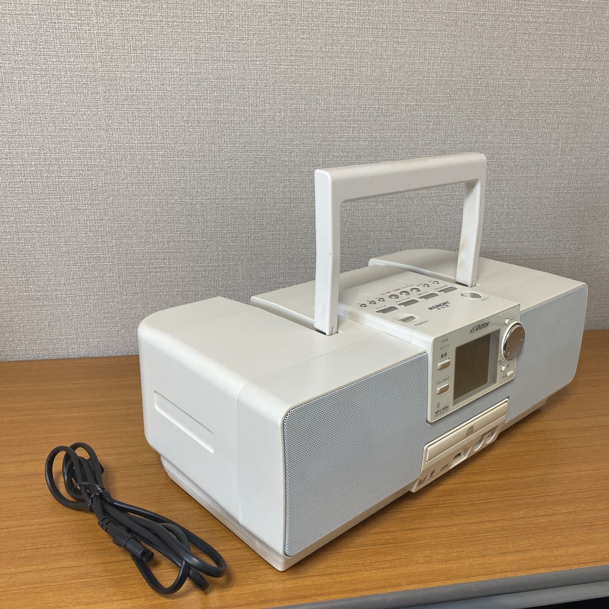 Victor ビクター CDラジカセMEMORY 8GB RD-M8-W 中古品(CDプレーヤー