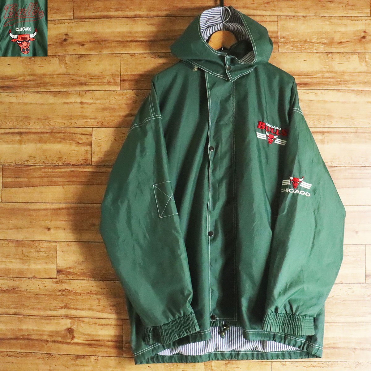 B7K/Y4.20-1 アメリカ古着 Chicago Bulls シカゴブルズ ナイロン 