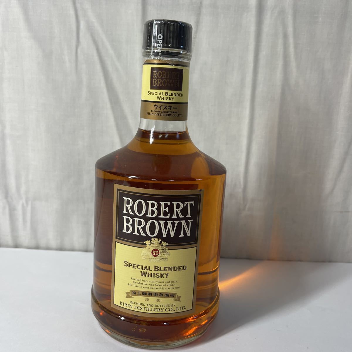 未開栓】ROBERT BROWN/ロバートブラウン 700ml 40% 御殿場蒸溜所 謹製 