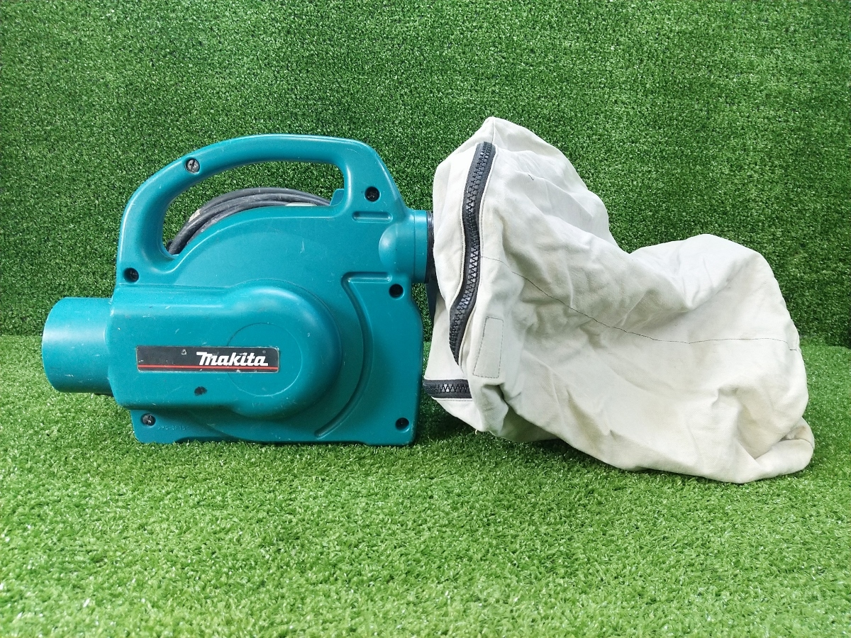 中古 makita マキタ 小型集じん機 450 本体のみ 携帯用集じん機