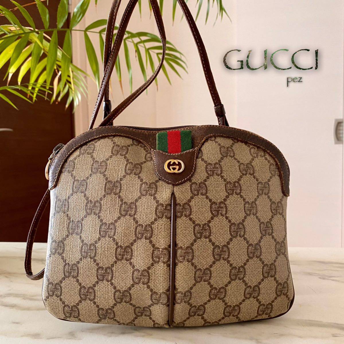 GUCCI ショルダーバッグ グッチ 縦型 スプリーム 美品グッチショルダー  
