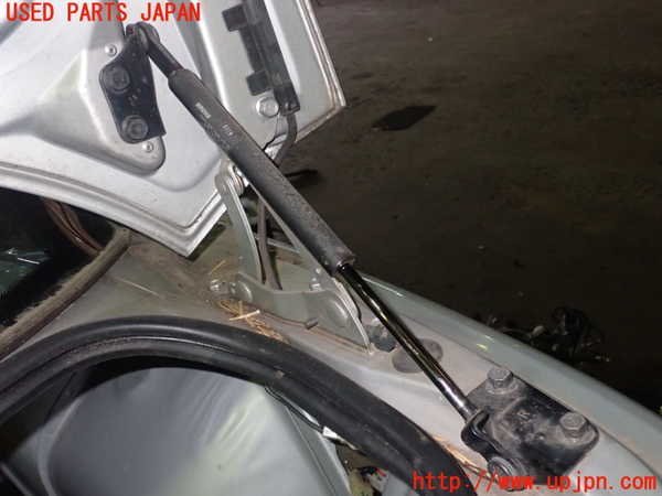 1UPJ-99921506]アルシオーネ SVX(CXW)トランクダンパー 中古