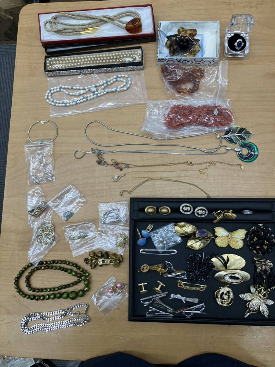 アクセサリーおまとめ 真珠 鼈甲 琥珀 赤珊瑚 パール アメジスト SVネックレス ブレスレット ブローチ イヤリング タイピン b117