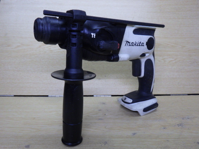 中古 マキタ 14.4V 16mm充電式ハンマードリル HR162D 新でん