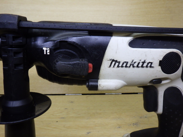 中古 マキタ 14.4V 16mm充電式ハンマードリル HR162D 新でん