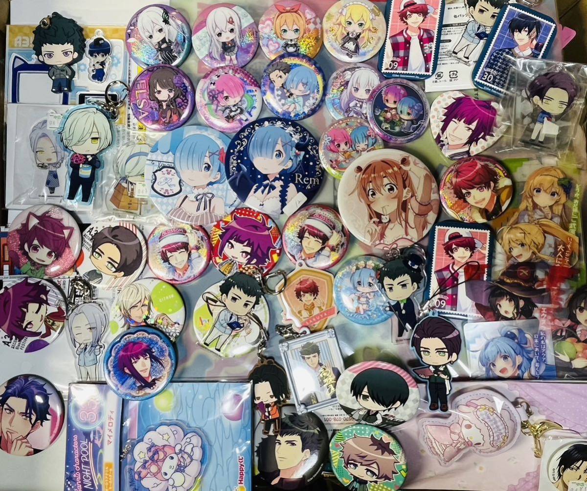 Z③超大量グッズまとめ売り　美少女　乙女系 缶バッジ　鬼滅の刃 東リべ　刀剣乱舞 呪術廻戦　うたプリ　あんスタ ツイステ　五等分の花嫁