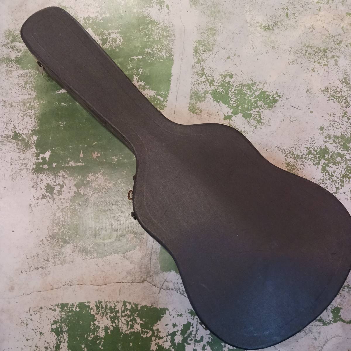 [EK0063] 中古 ノーブランド 12弦アコースティックギター用 ハードケース ドレッドノート 黒 アコギ 12弦用