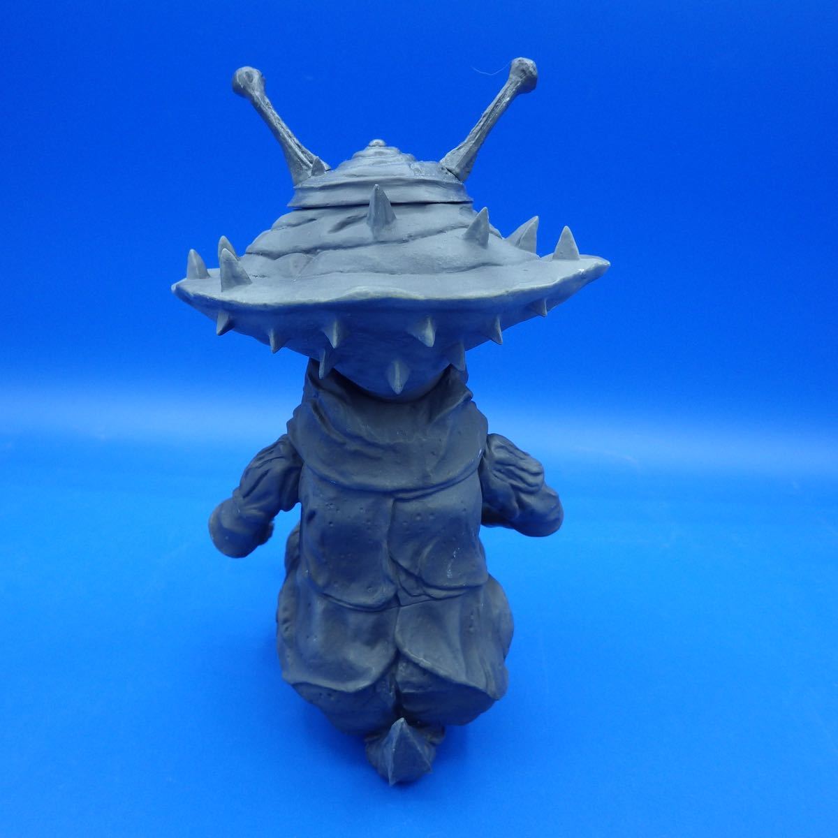 エクスプラス 大怪獣シリーズ ウルトラQ カネゴンの繭 モノクロver. X 