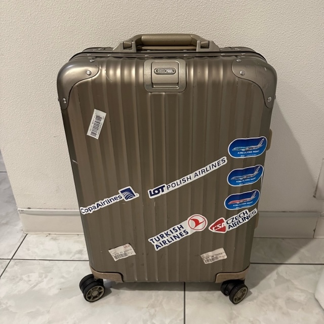 RIMOWA スーツケース キャリーバッグ TOPAS　チタニウム 格安