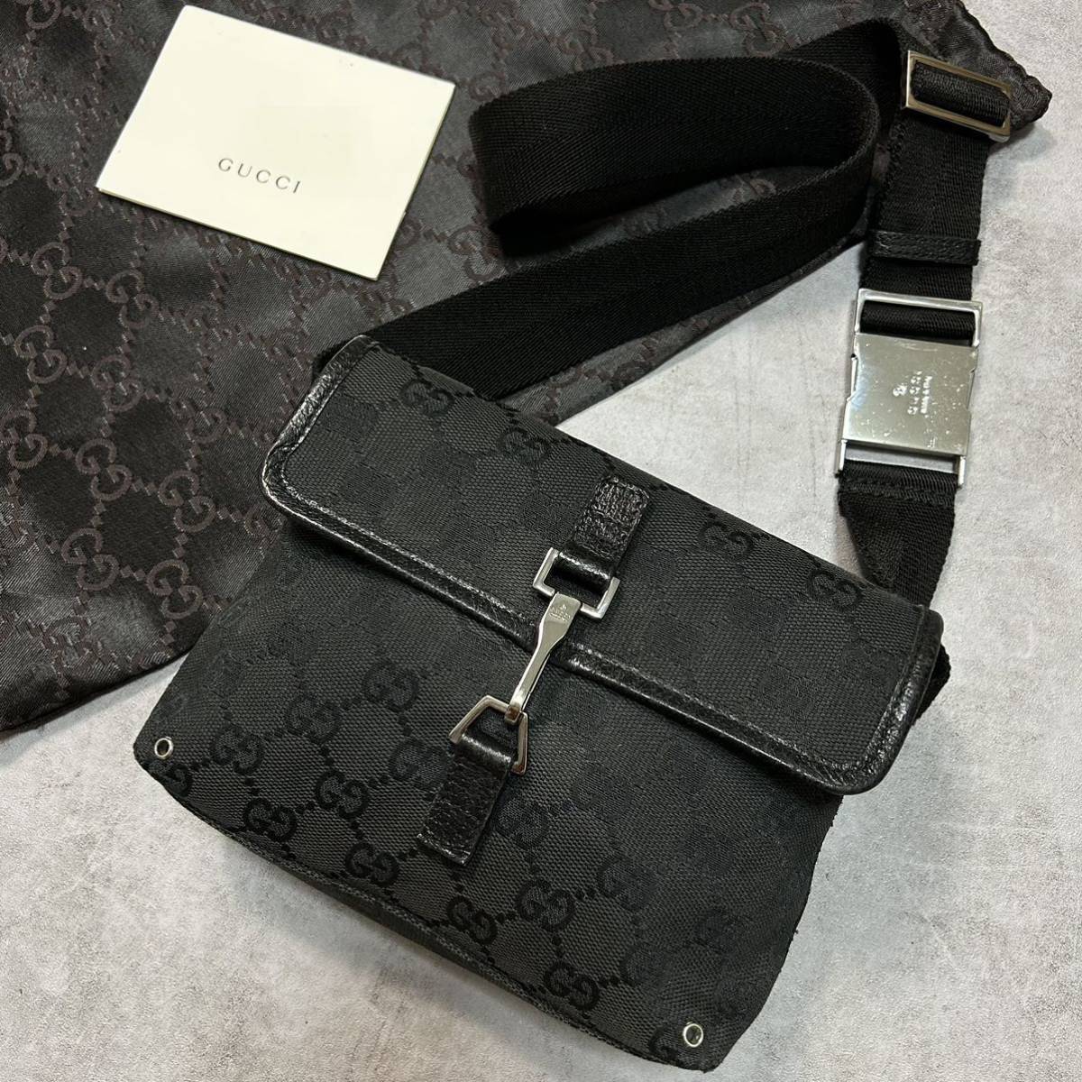 GUCCI グッチ GGキャンバス シマ ボディーバッグ ウエストポーチ 