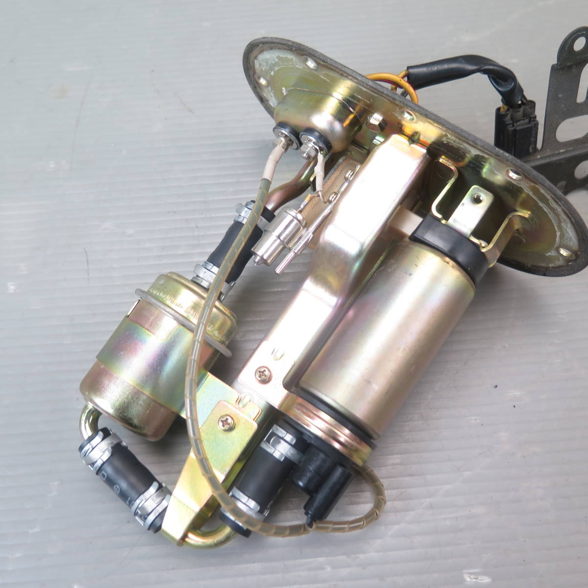 ZX-12R [ZX1200A] 純正 燃料ポンプ フューエルポンプ 動作品 中古