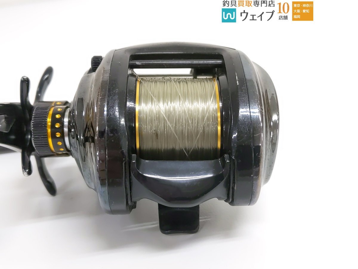 アブガルシア レボ3 ブラック 9 左 ※注意有 アブガルシア レボ 0 中古送料