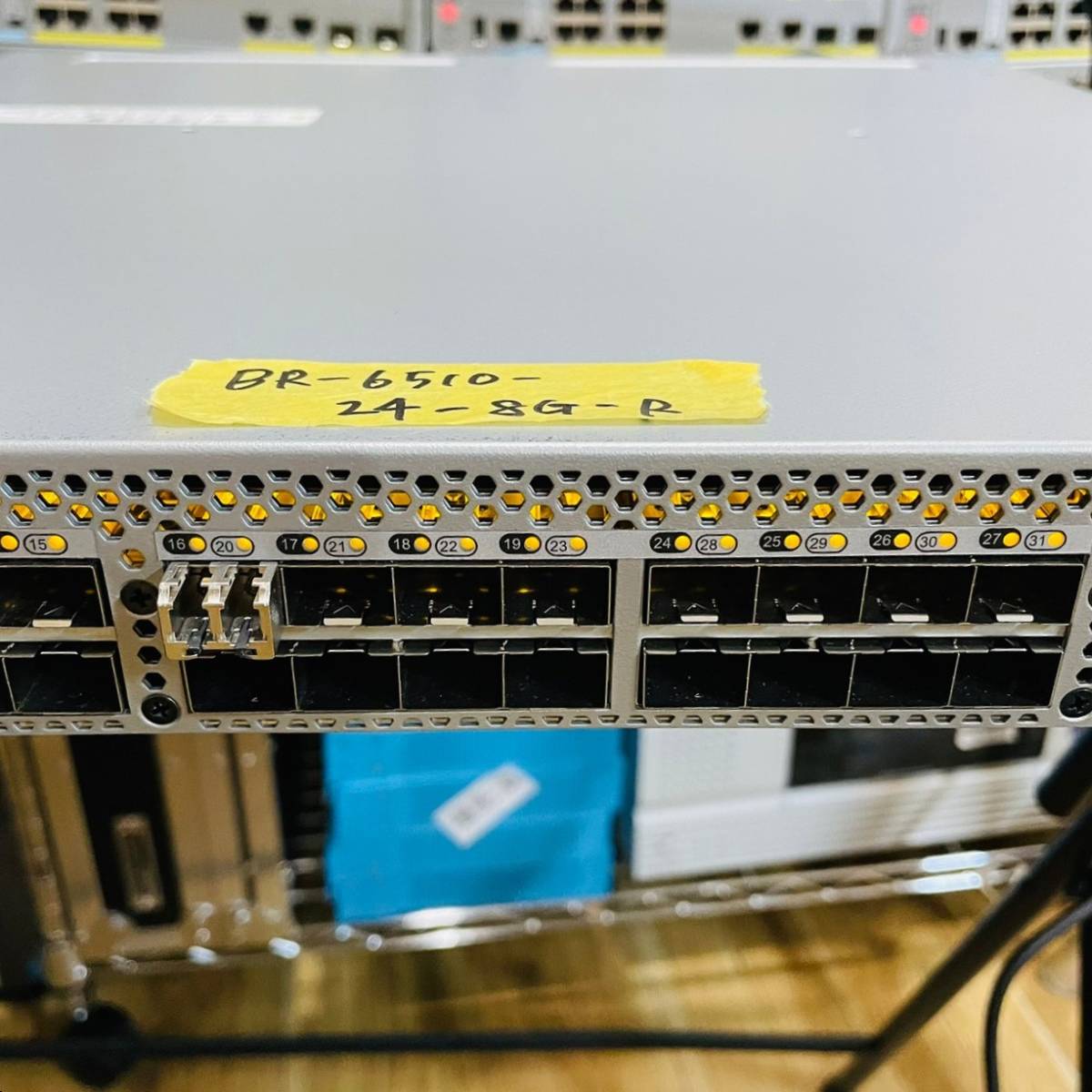 41 通電OK Brocade 6510 BR-6510-24-8G-R 48ポート ファイバー チャネル FC スイッチ Gen 5 SAN ...