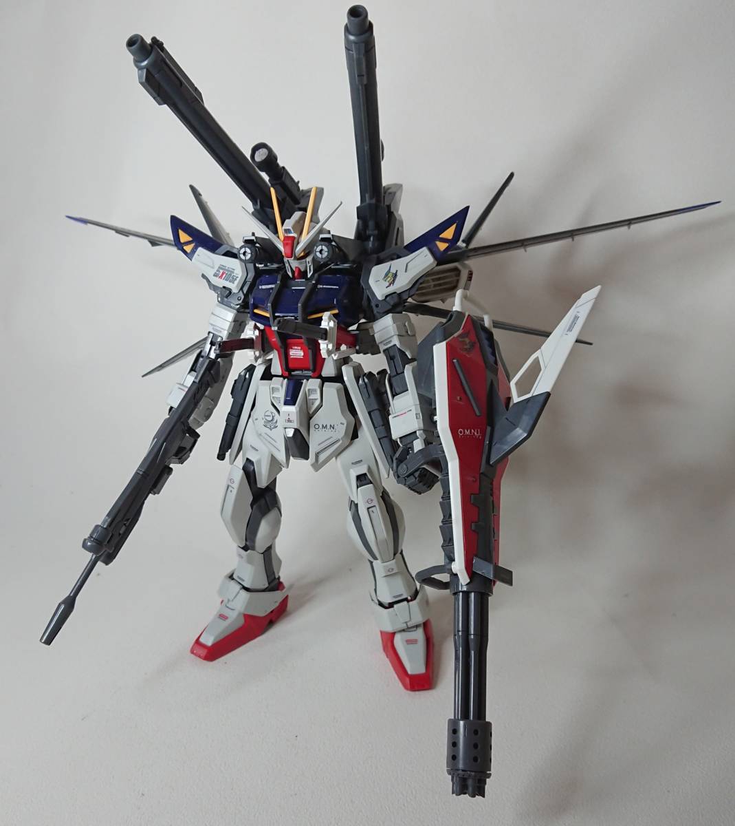 MG 1/100 ストライクガンダム＋I.W.S.P. ノーマル ルカス オドネル専用 