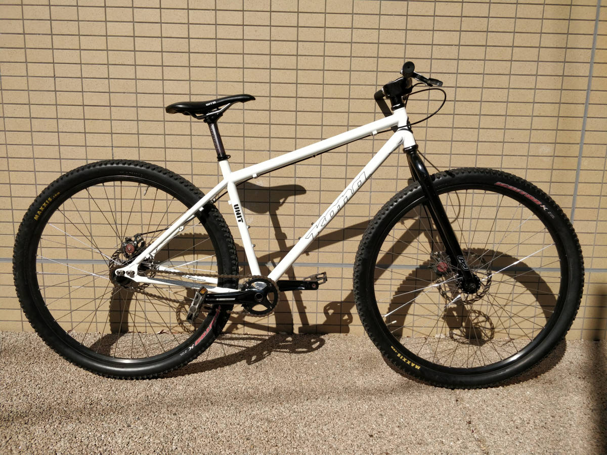 KONA クロモリ ハードテイル 26インチ クロモリのマウンテン