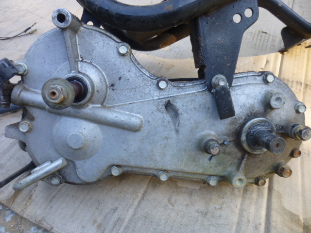 ■ウイングモア・AZ736・バック付き・ミッション・草刈機・パーツ