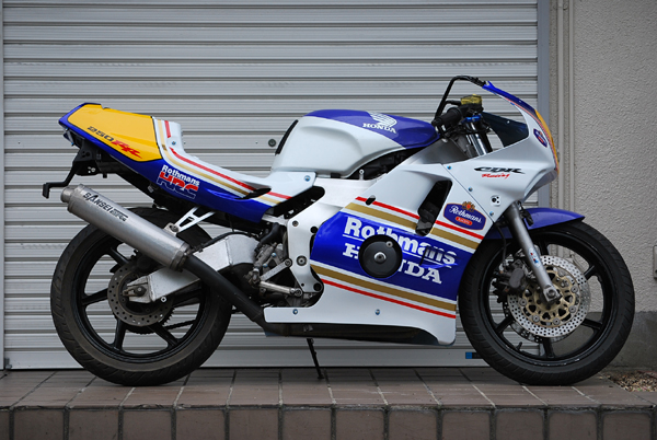92年式 Mc22 Cbr250rr レース仕様 ベース車 書類なし 126cc 250cc 売買されたオークション情報 Yahooの商品情報をアーカイブ公開 オークファン Aucfan Com