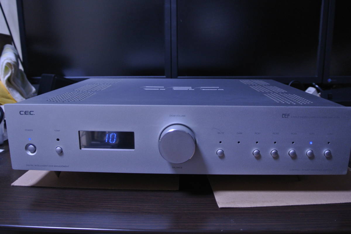 CEC AMP6300