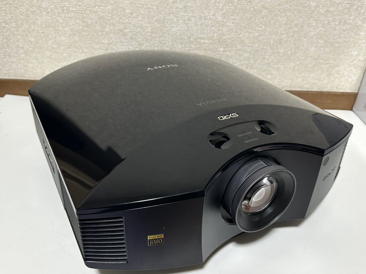 VPL-HW10 Sony SONY 1080p BRAVIA® SXRD™ high-definition projector