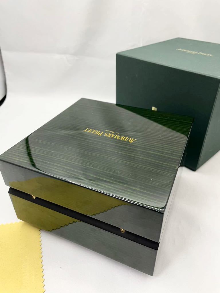 【新品未使用】オーデマピゲ持ち運び時計ケース✨保管ケース オーデマピゲ 時計ケース 一本用 箱 グリーン 美品 ボックス ロイヤル
