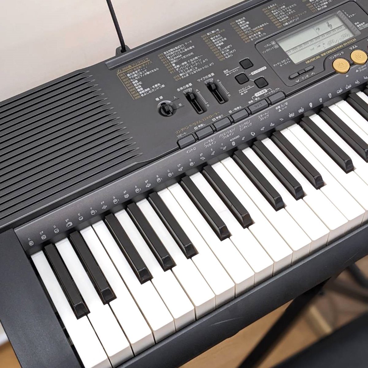 鍵盤楽器 カシオ 電子ピアノ光ナビキーボード LK-113 61鍵盤
