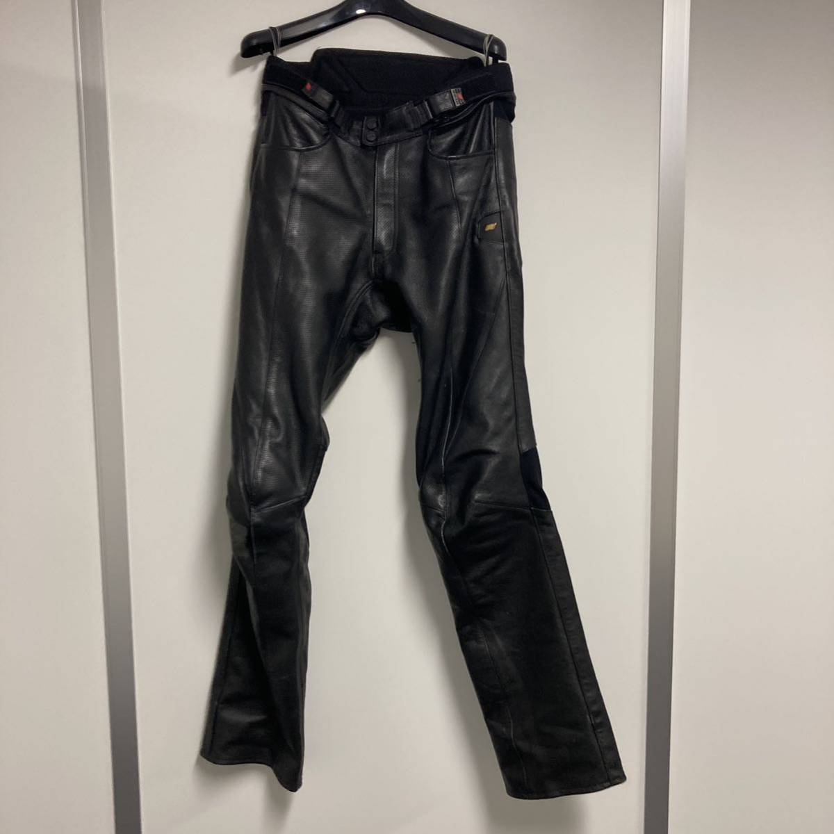 【中古】 HYOD レザーパンツ ブラック Lサイズ ヒョウドウ HYOD レザーパンツ HYOD レザーパンツ ヒョウドウ | LL