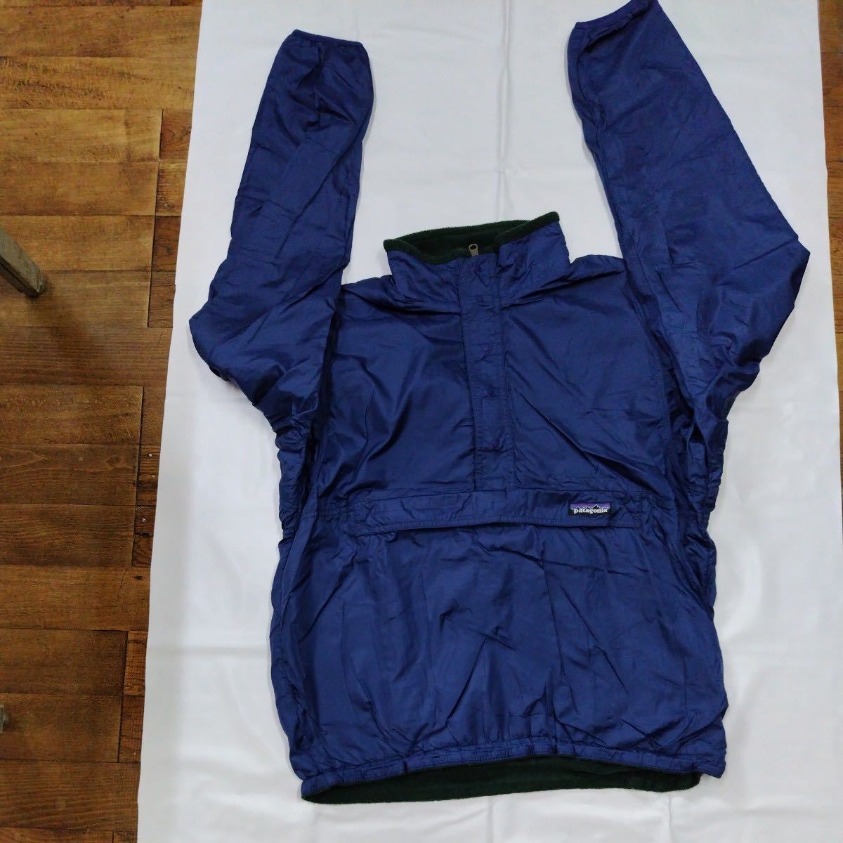 パタゴニア　リバーシブルグリセードプルオーバー